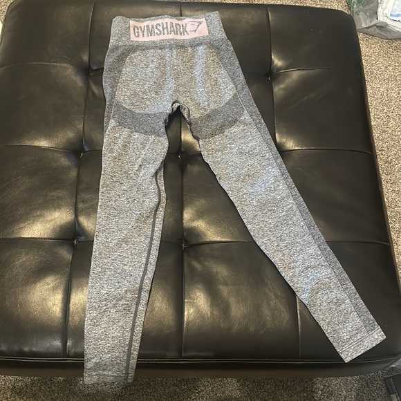 Gym Shark Leggings - Picture 1 of 3